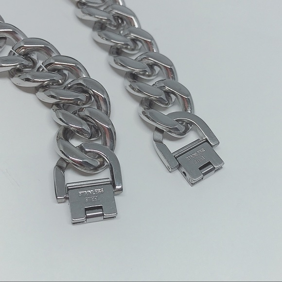 Mens Stainless Steel Curb Chain Cross ID Bracelet - Picture 5 of 5